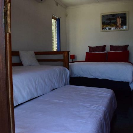 Oudtshoorn Homestay Accommodation Екстериор снимка